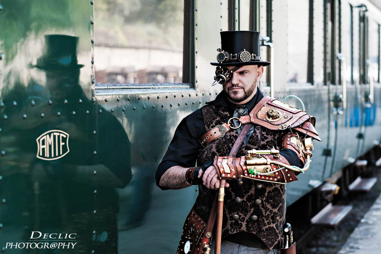 Steampunk Gentleman Train